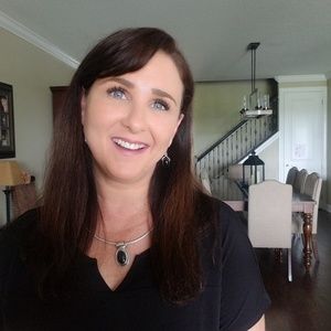 Meet your Posher, Mimi